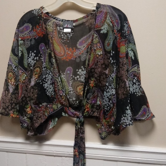 Top - Picture 2 of 4